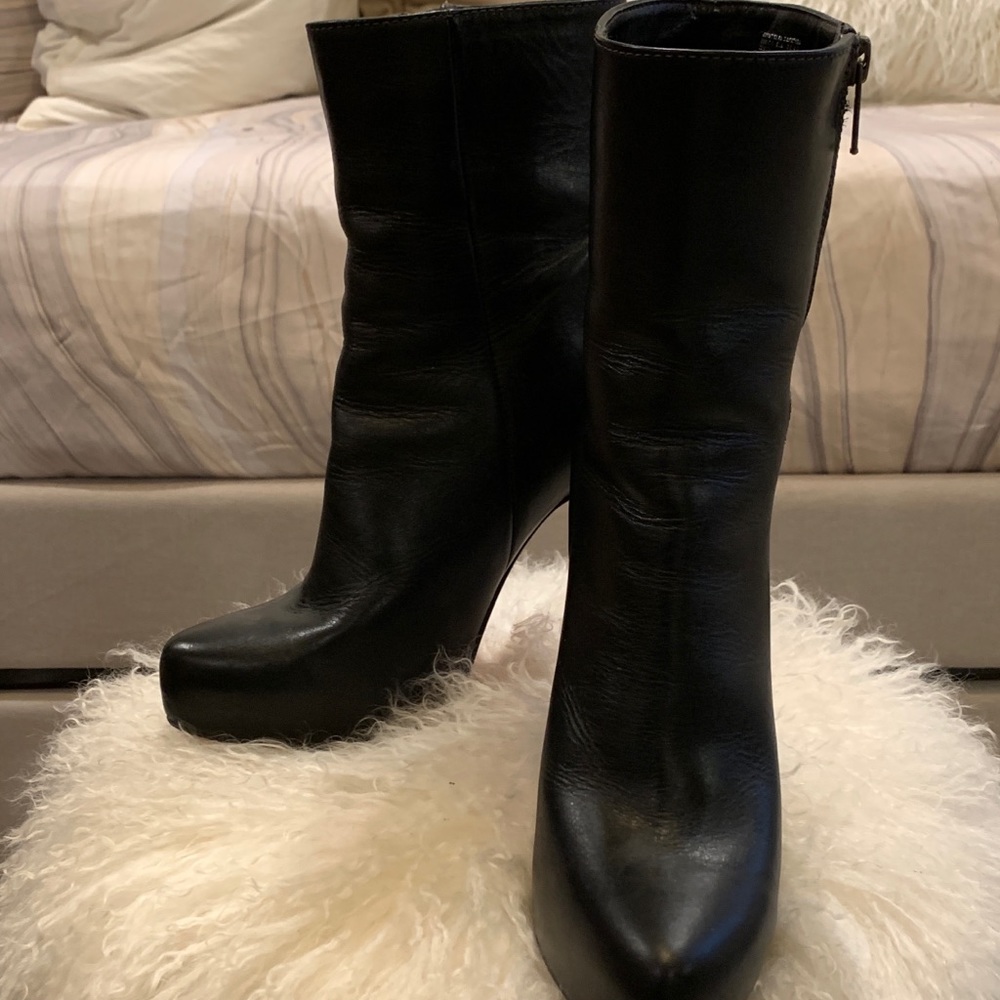 Red sole booties